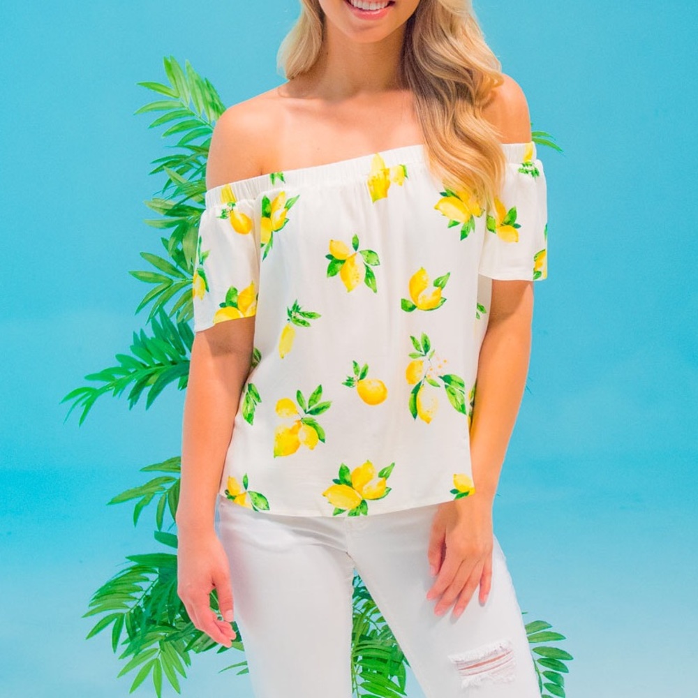 NWT- Skies Are Blue-Lemon off the shoulder top
